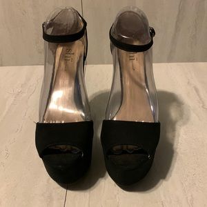 Shi by JOURNEYS Women's Black Hight Platform Ankle Strap Open Toe Heels Size 8